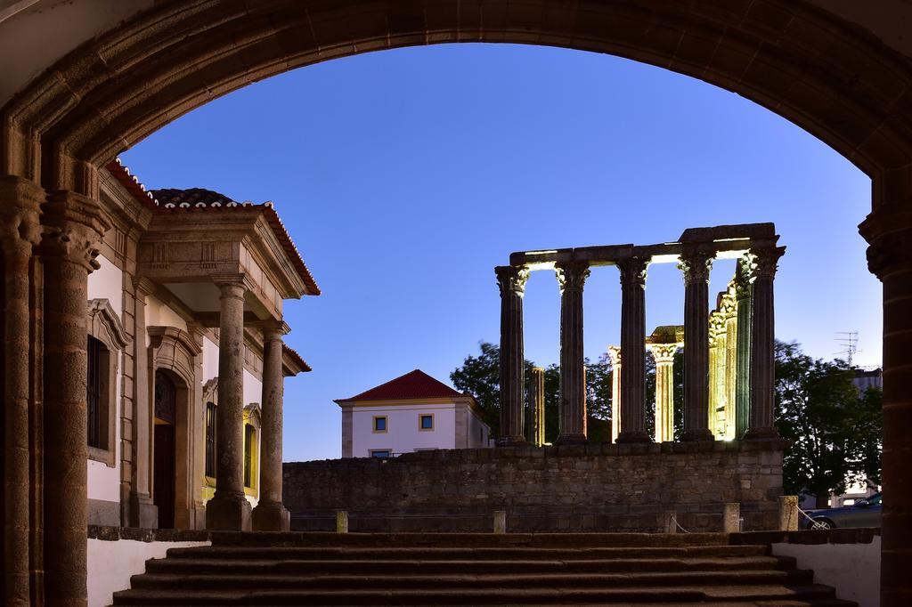 Pousada Convento De Evora Bagian luar foto